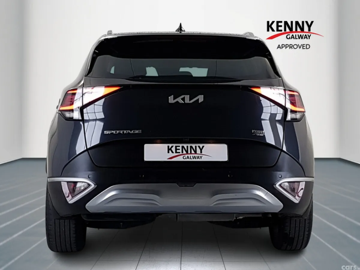 Kia Sportage MPV, Diesel, 2023, Grey