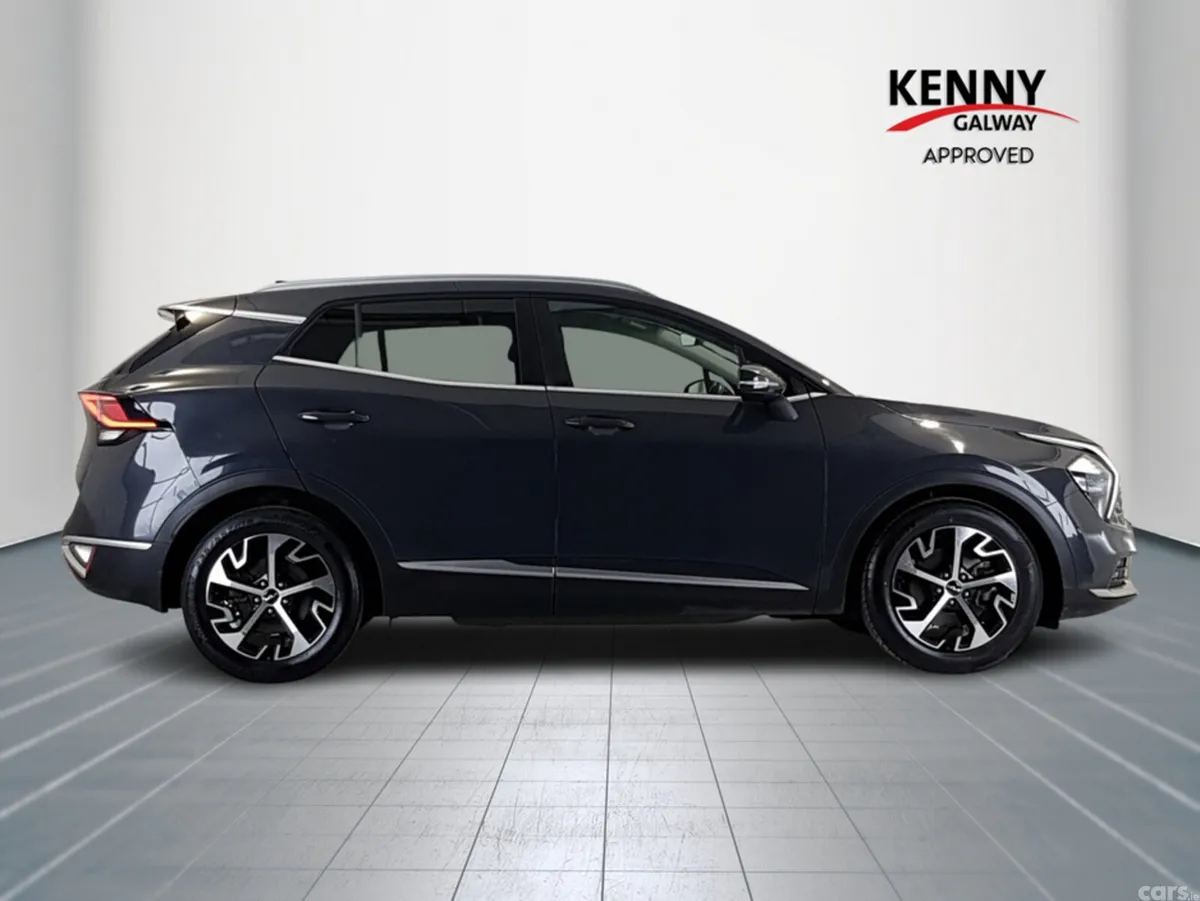 Kia Sportage MPV, Diesel, 2023, Grey