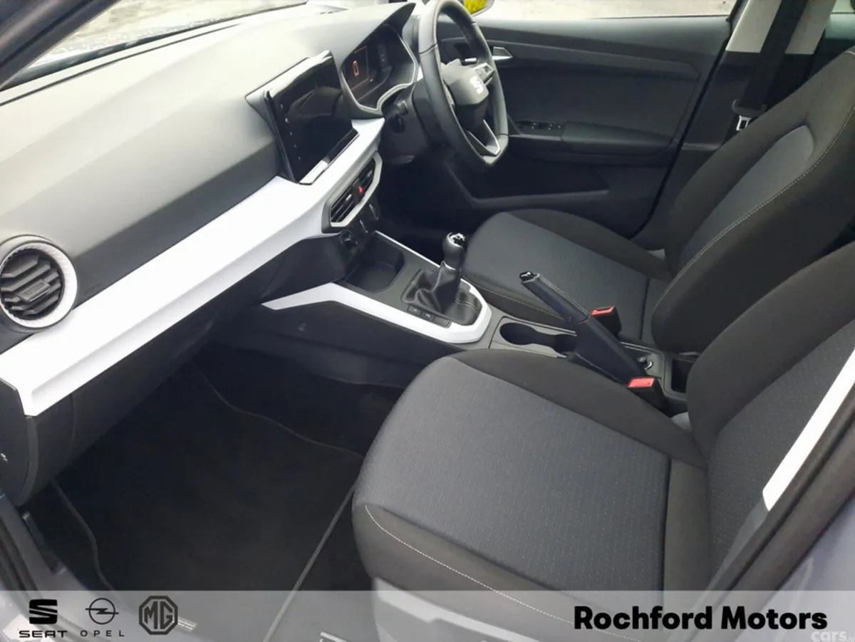 SEAT Arona Hatchback, Petrol, 2025, Grey