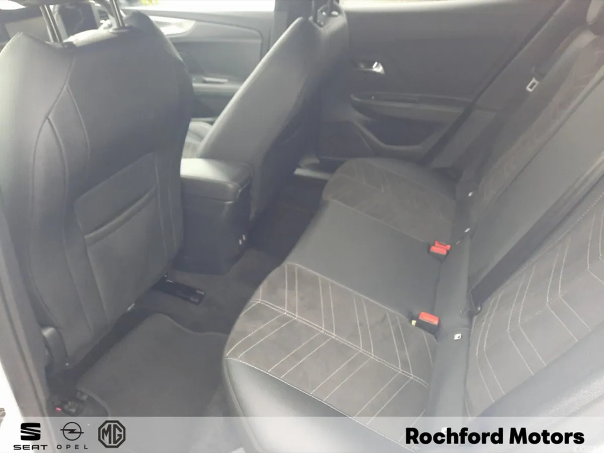 Opel Mokka MPV, Petrol, 2023, White