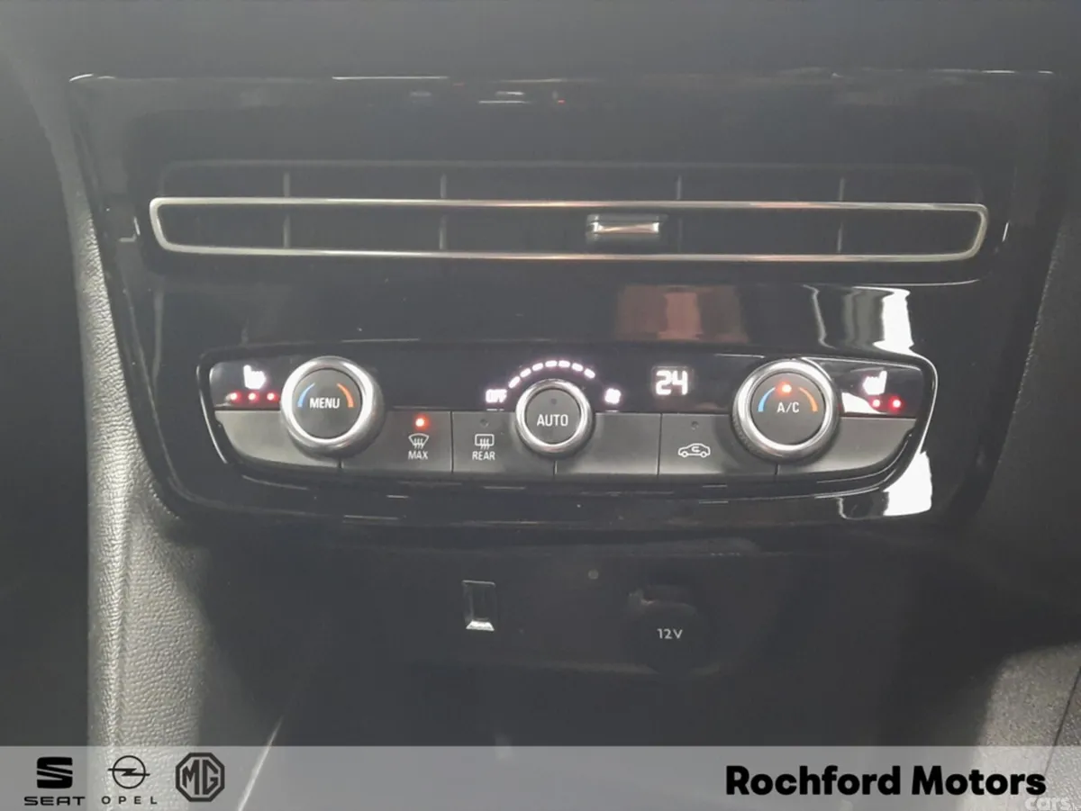 Opel Mokka MPV, Petrol, 2023, White