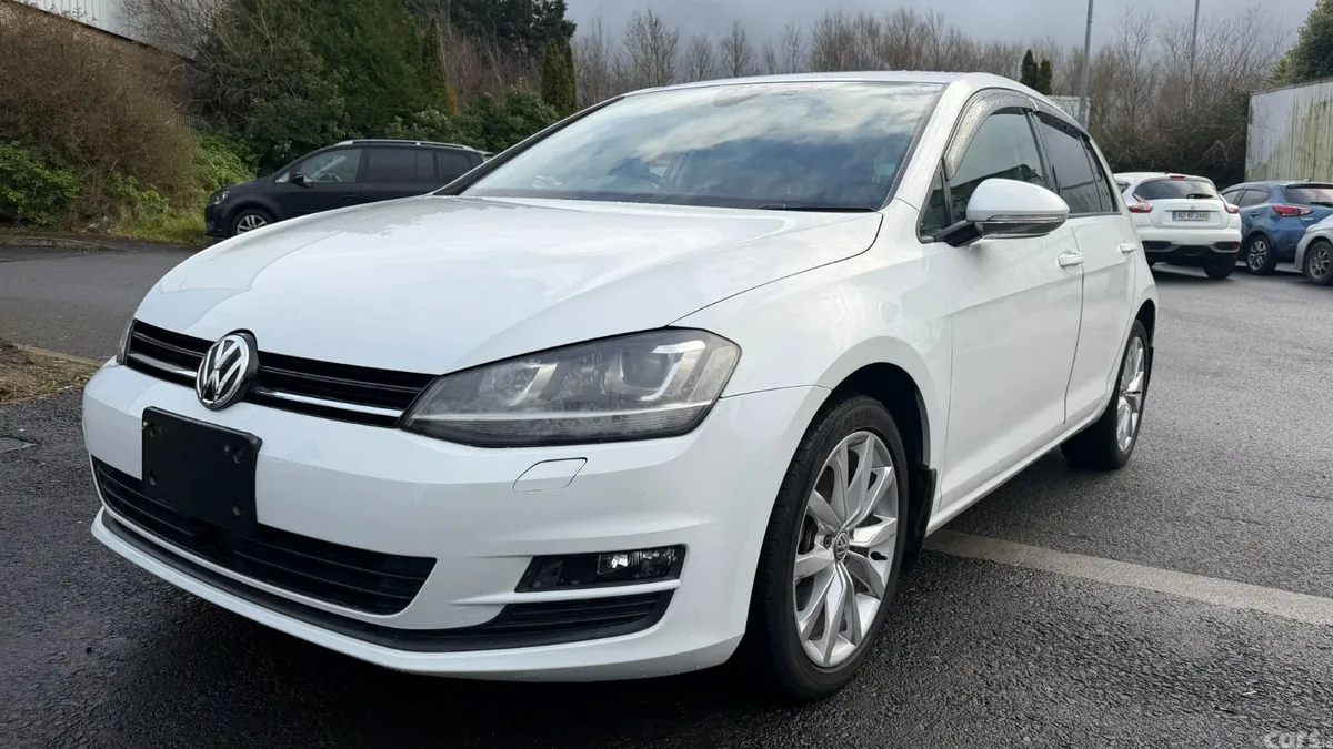 Volkswagen Golf Hatchback, Petrol, 2017, White