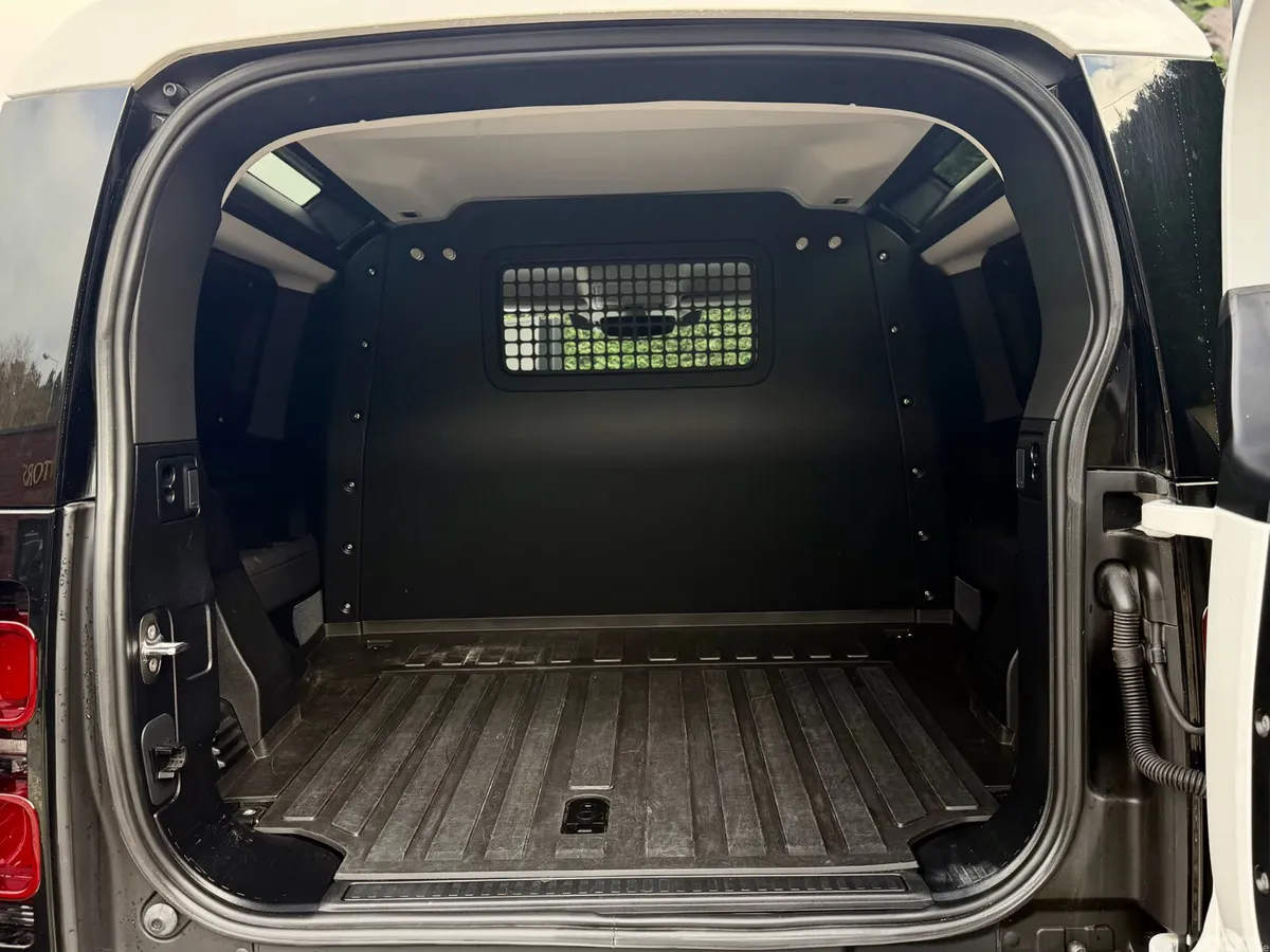 Land Rover Defender SUV, Diesel, 2023, White