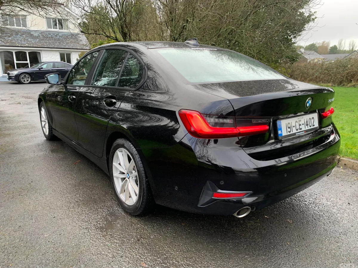 BMW 3-Series Saloon, Diesel, 2019, Black