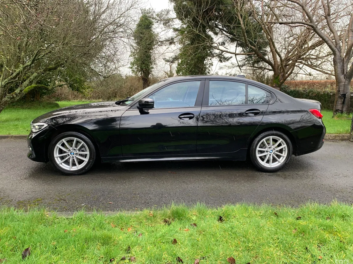 BMW 3-Series Saloon, Diesel, 2019, Black