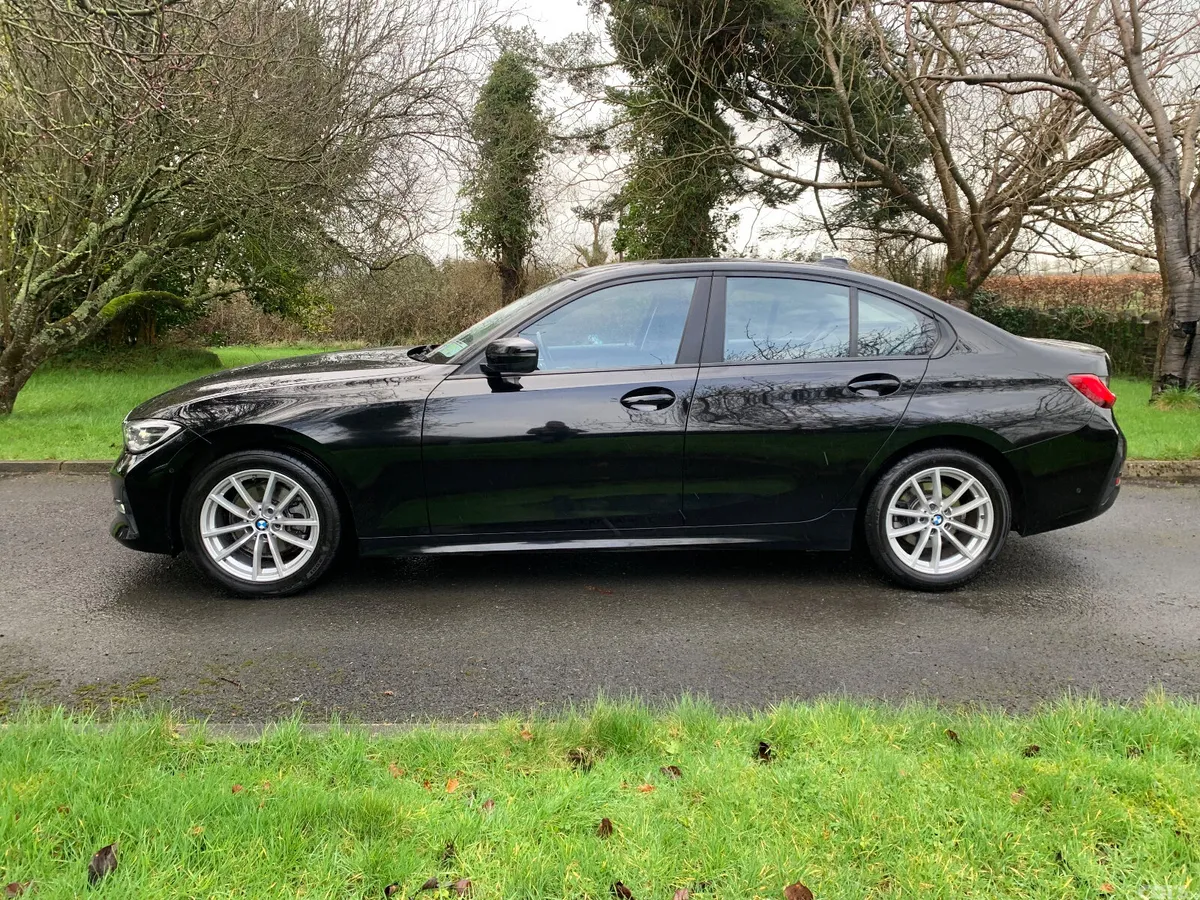 BMW 3-Series Saloon, Diesel, 2019, Black