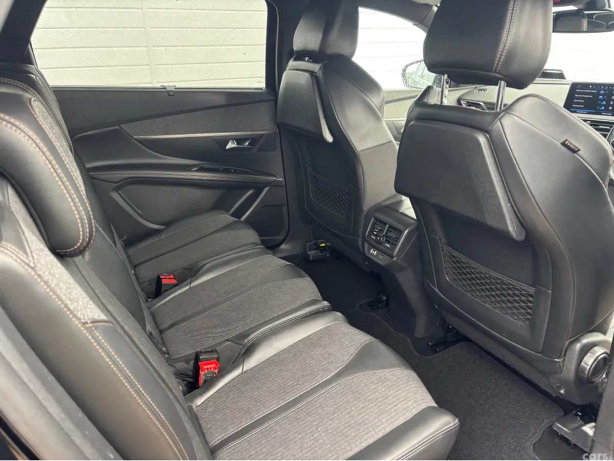 Peugeot 5008 MPV, Petrol, 2019, Black
