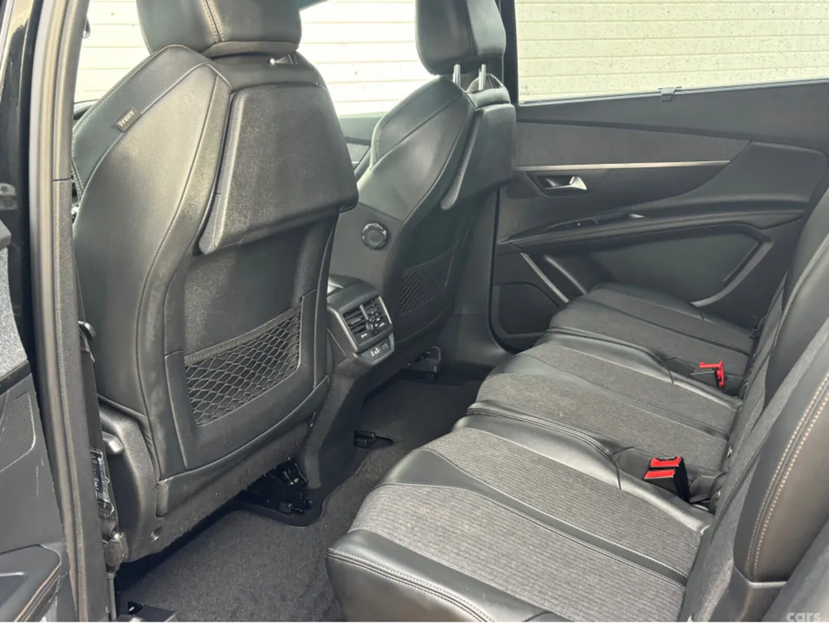 Peugeot 5008 MPV, Petrol, 2019, Black