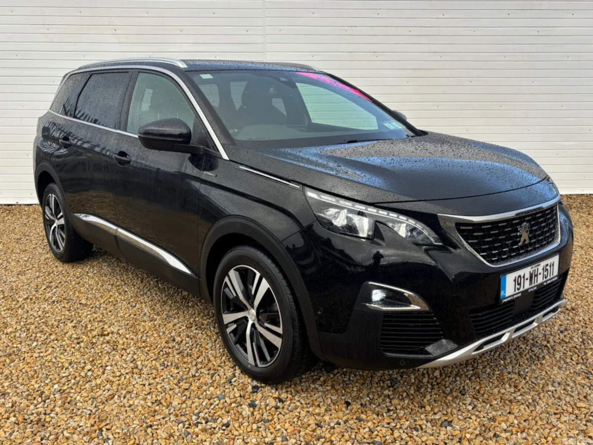 Peugeot 5008 MPV, Petrol, 2019, Black