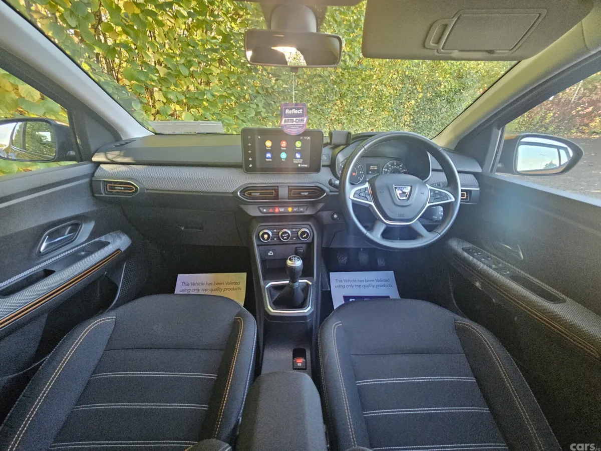 Dacia Sandero Stepway Hatchback, Petrol, 2021, Orange