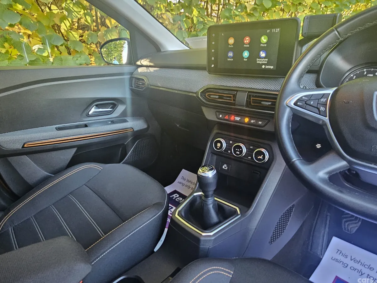 Dacia Sandero Stepway Hatchback, Petrol, 2021, Orange