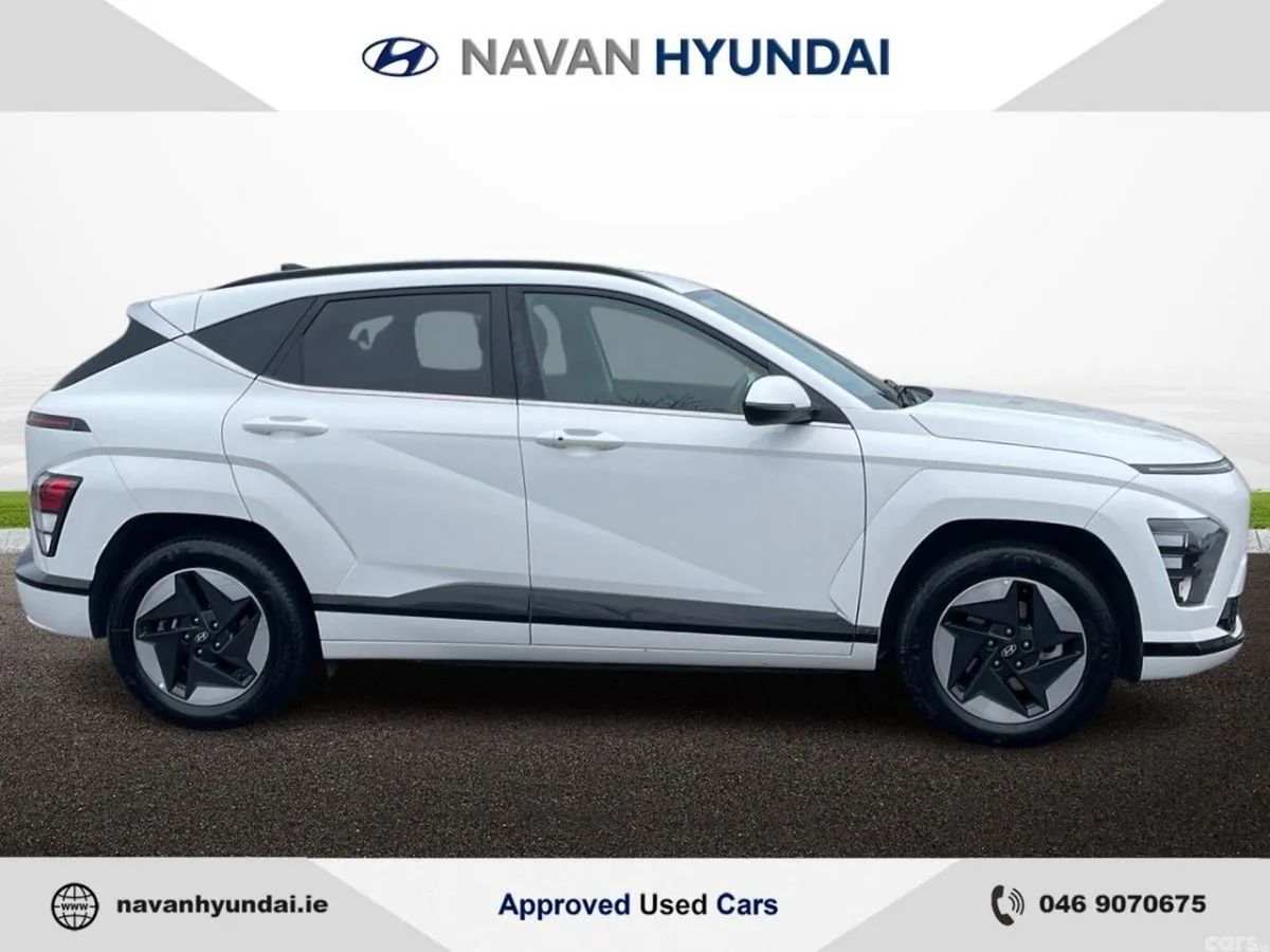 Hyundai KONA MPV, Electric, 2025, White