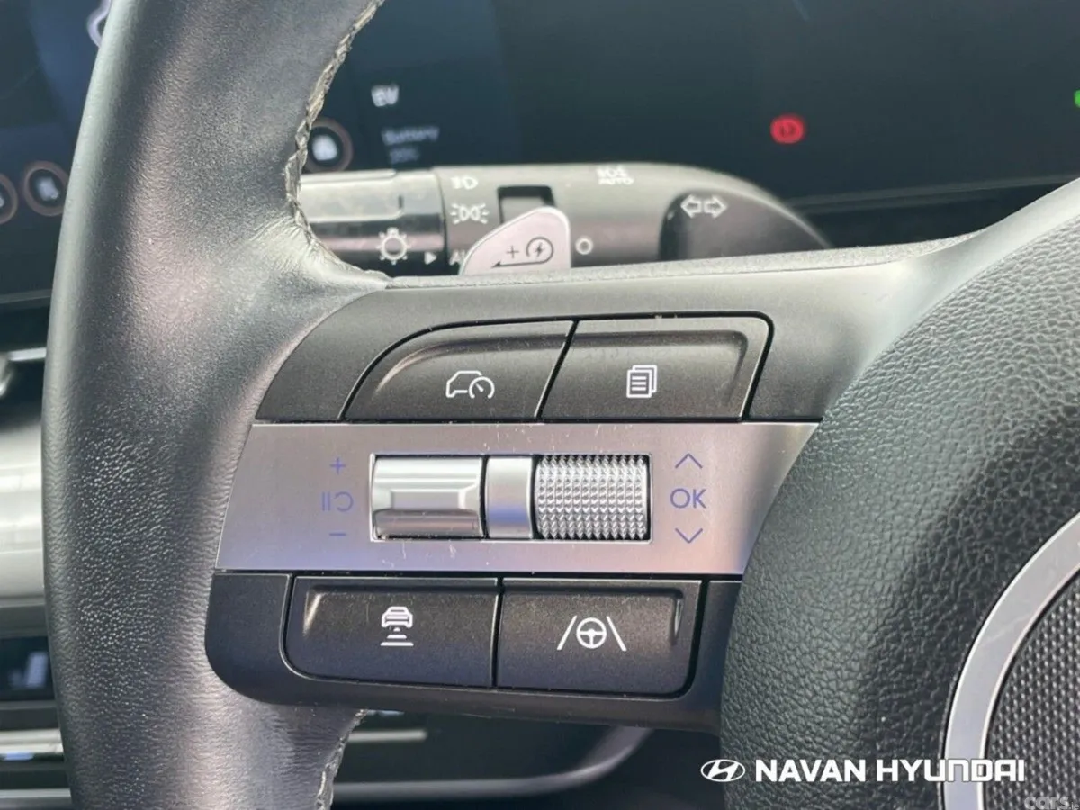 Hyundai KONA MPV, Electric, 2025, White