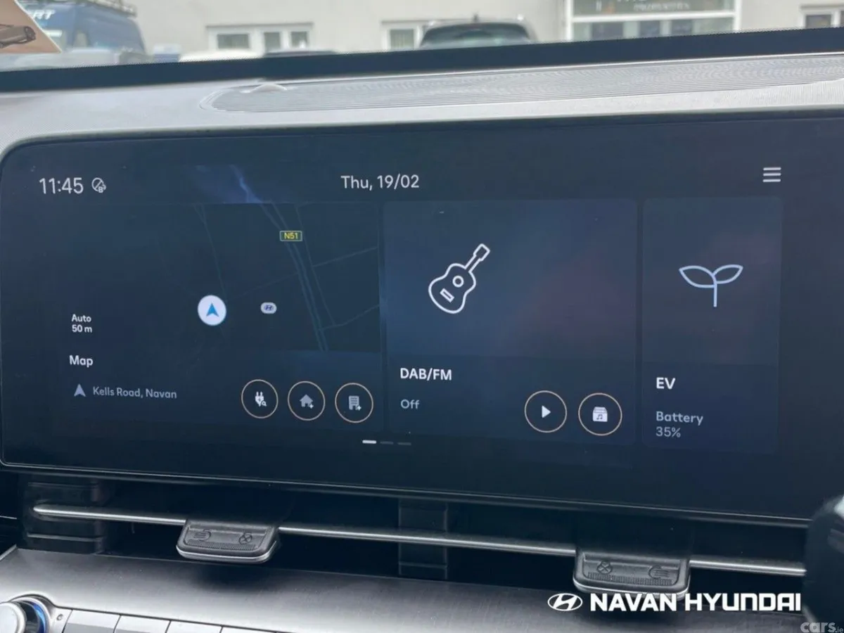 Hyundai KONA MPV, Electric, 2025, White