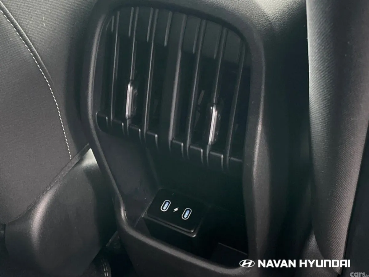 Hyundai KONA MPV, Electric, 2025, White