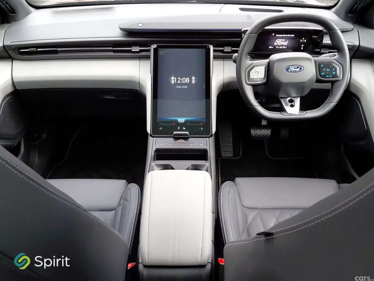 Ford Capri SUV, Electric, 2026, Black
