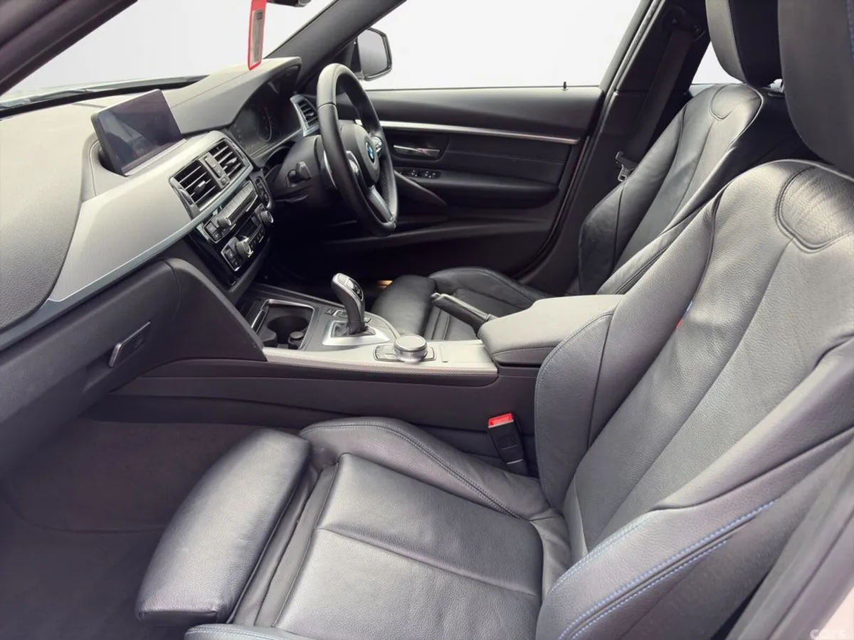 BMW 3-Series Estate, Diesel, 2018, White