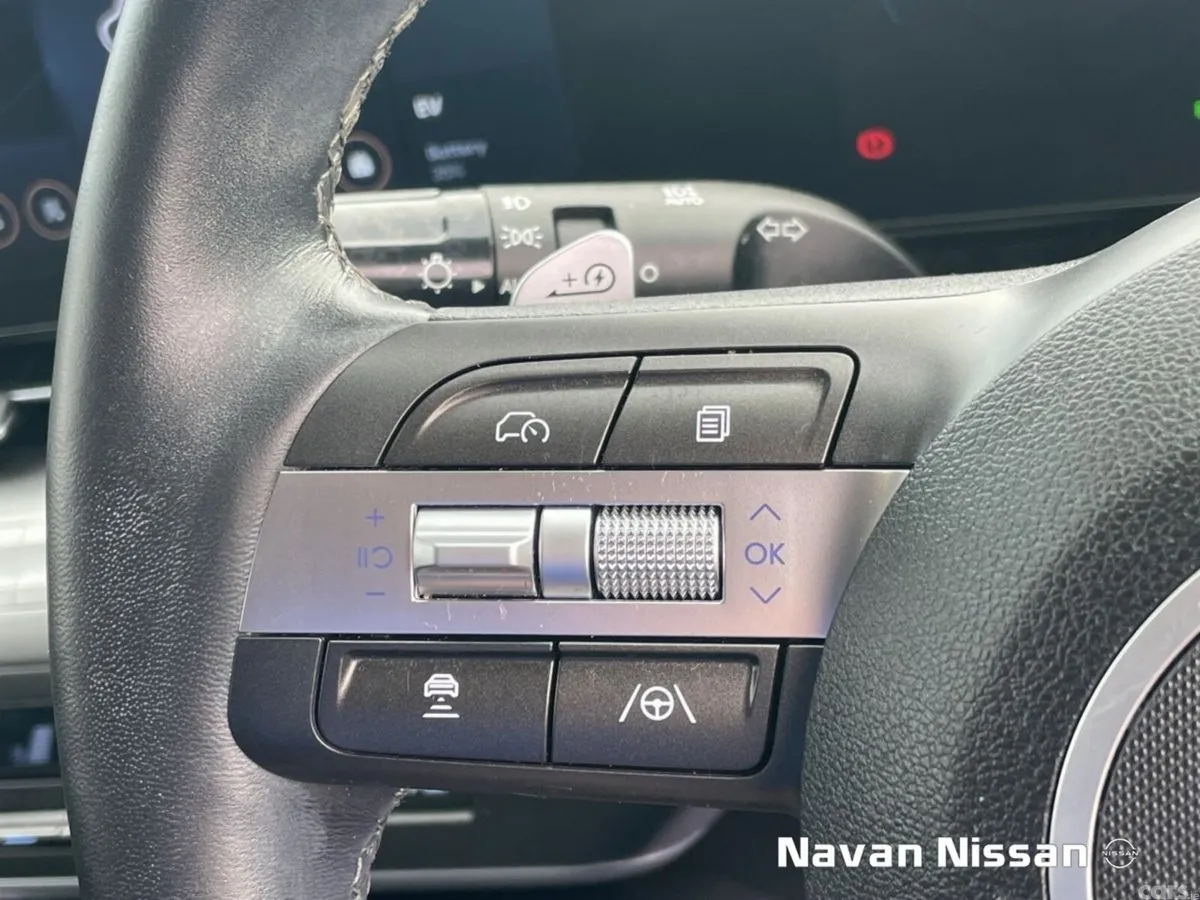 Hyundai KONA MPV, Electric, 2025, White
