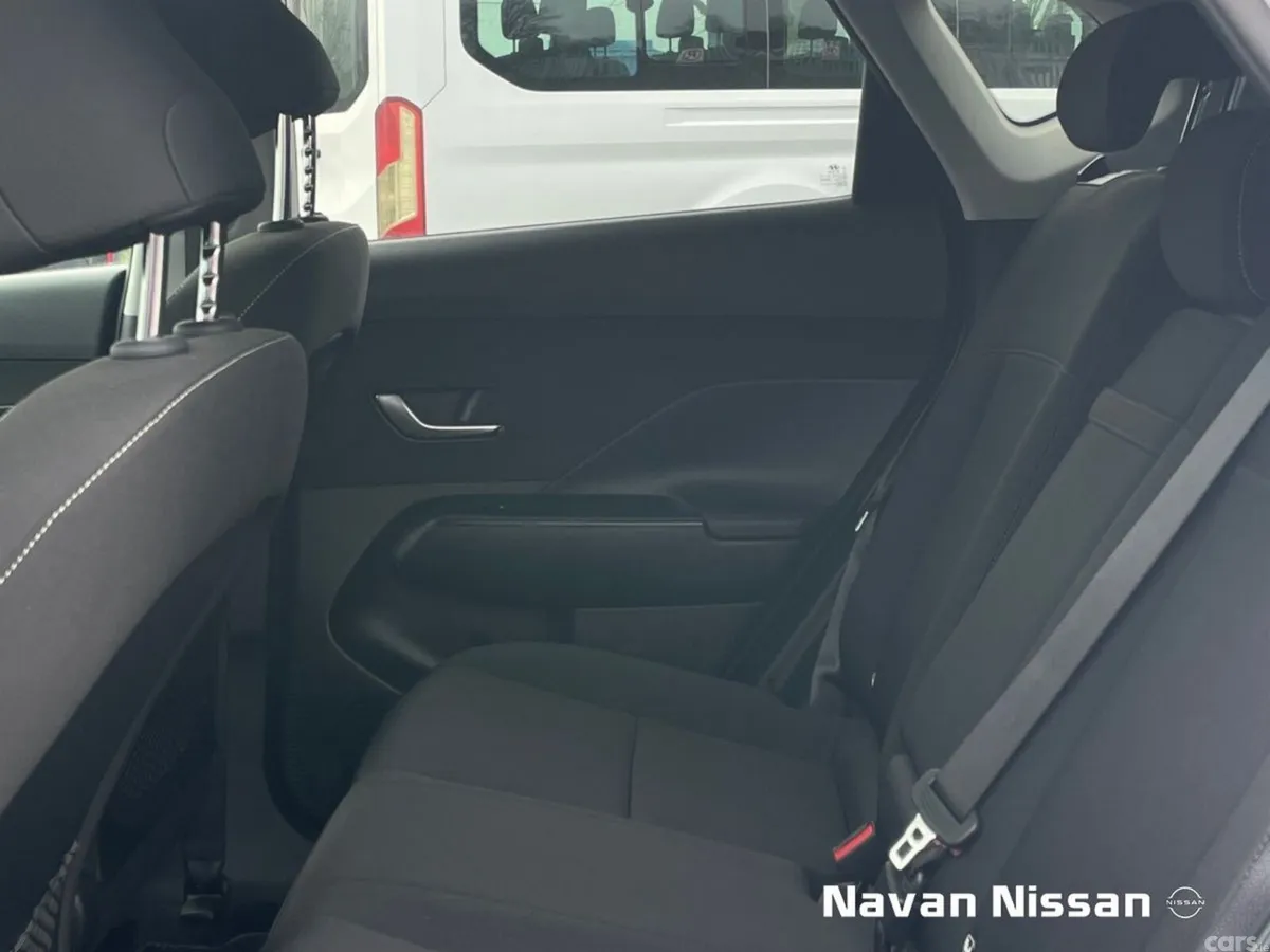 Hyundai KONA MPV, Electric, 2025, White