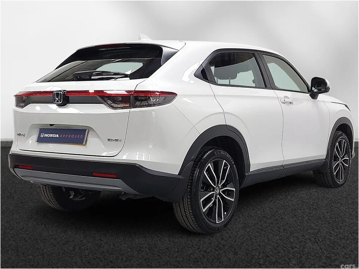 Honda HR-V Hatchback, Petrol Hybrid, 2022, White