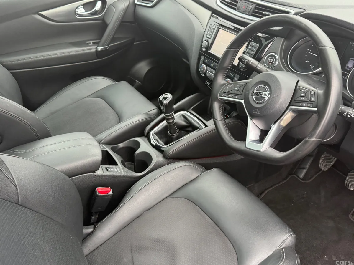 Nissan Qashqai MPV, Diesel, 2019, Blue
