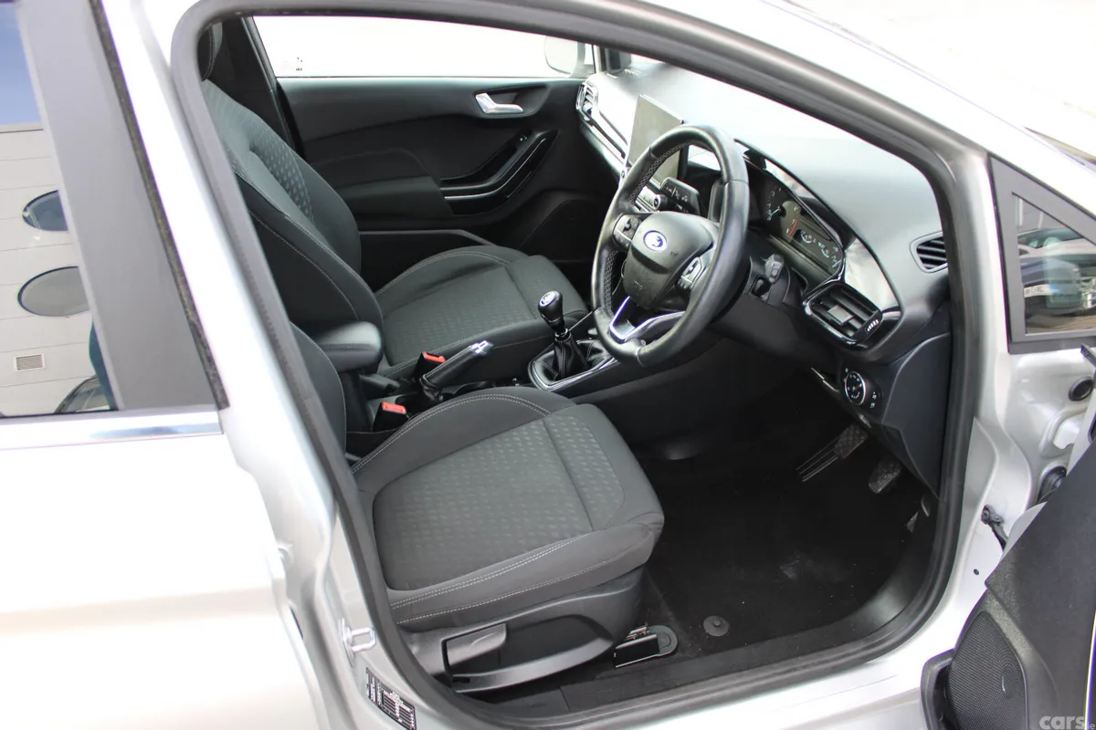 Ford Fiesta Hatchback, Petrol, 2021, Grey