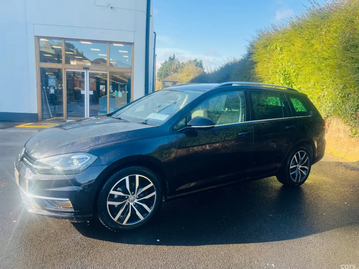 Volkswagen Golf Estate, Petrol, 2019, Black
