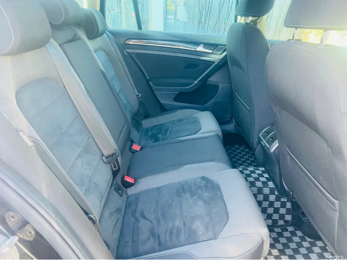 Volkswagen Golf Estate, Petrol, 2019, Black
