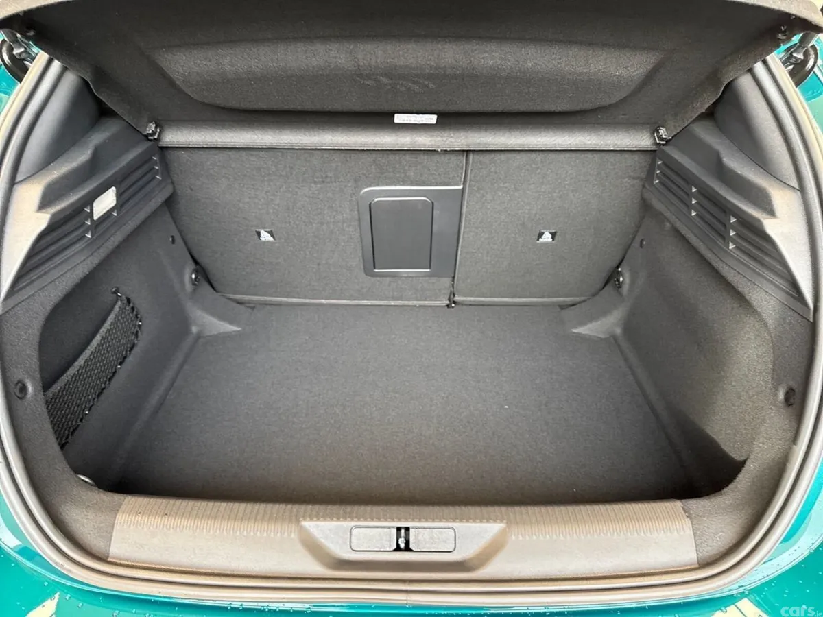 Peugeot 308 Hatchback, Petrol Hybrid, 2026, 
