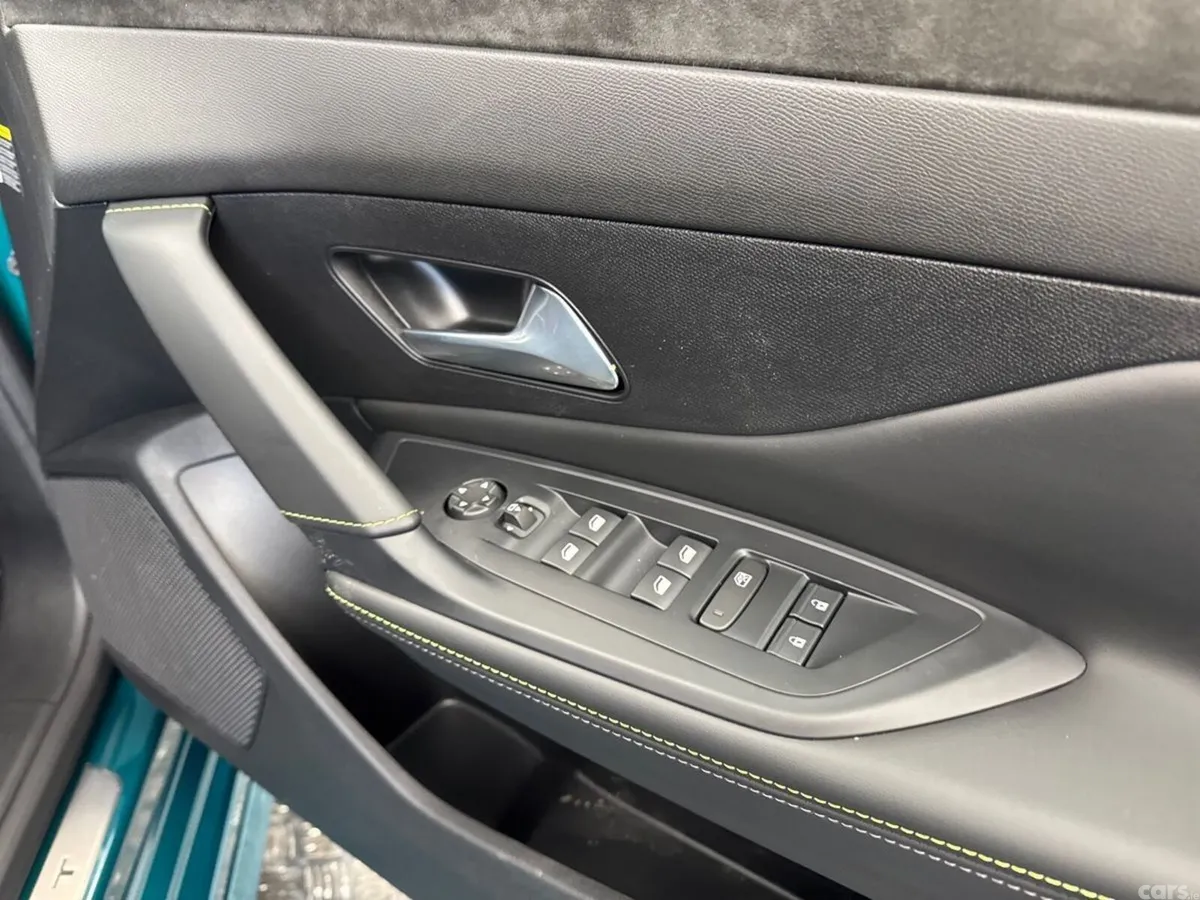 Peugeot 308 Hatchback, Petrol Hybrid, 2026, 