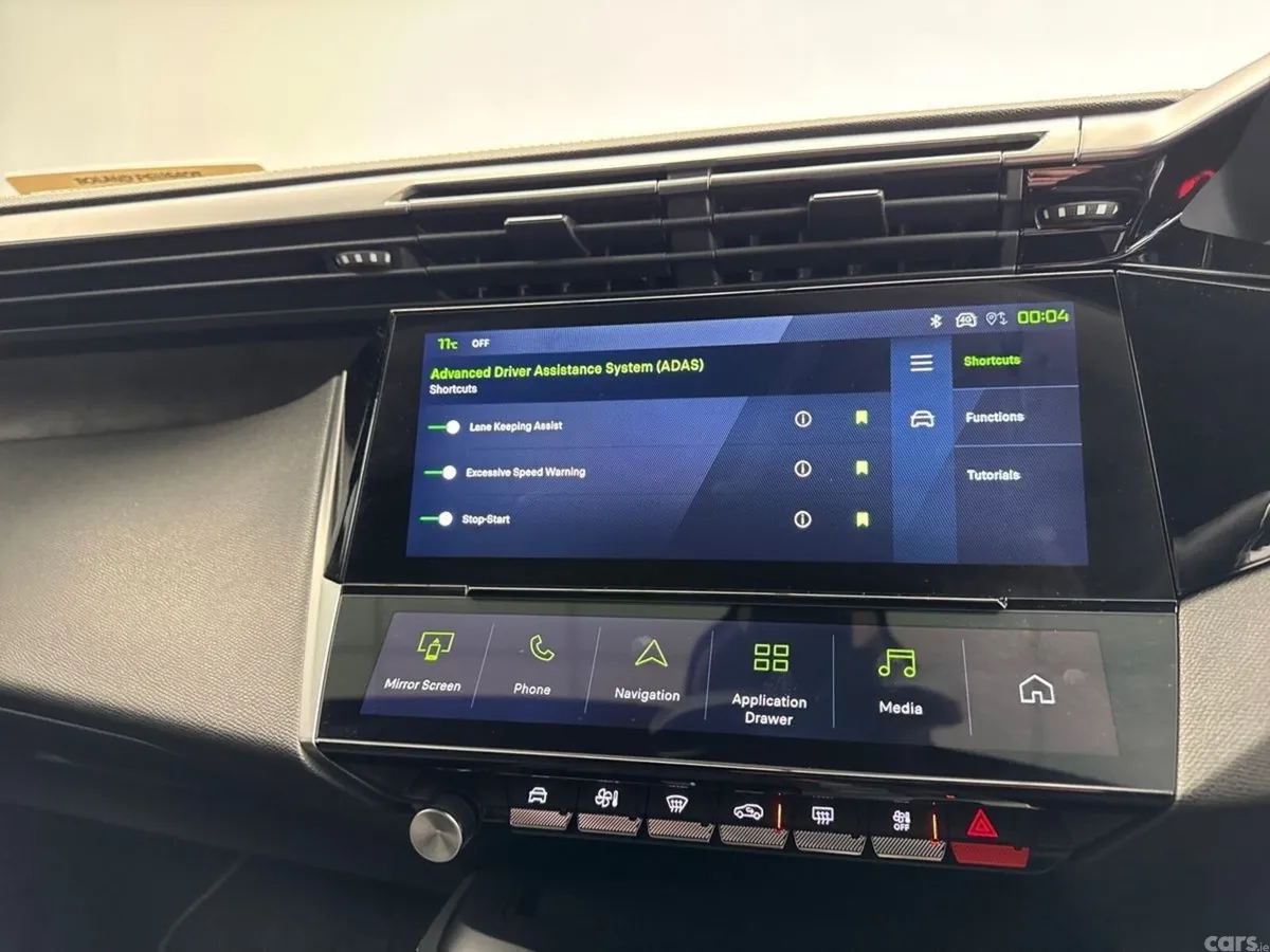 Peugeot 308 Hatchback, Petrol Hybrid, 2026, 