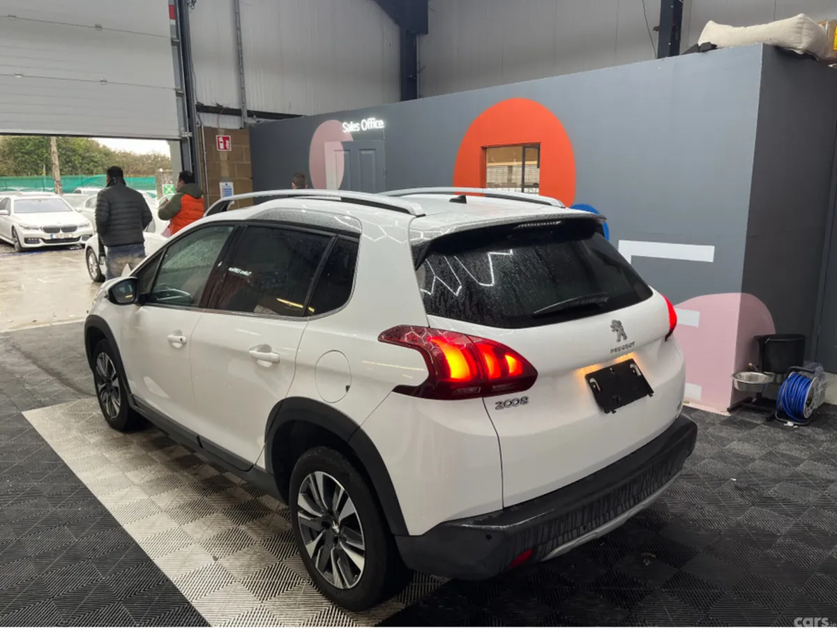 Peugeot 2008 SUV, Petrol, 2018, White