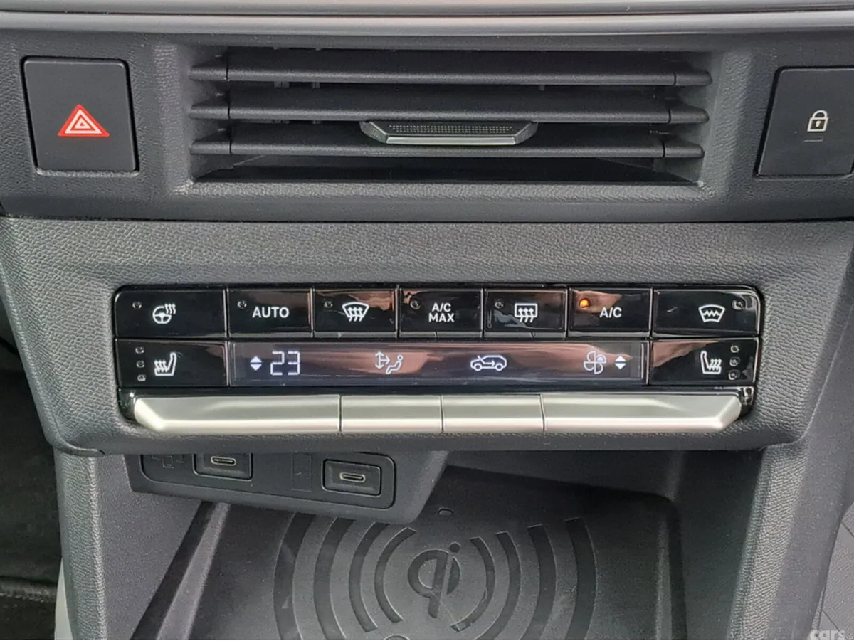 Opel Frontera SUV, Petrol Hybrid, 2026, Green