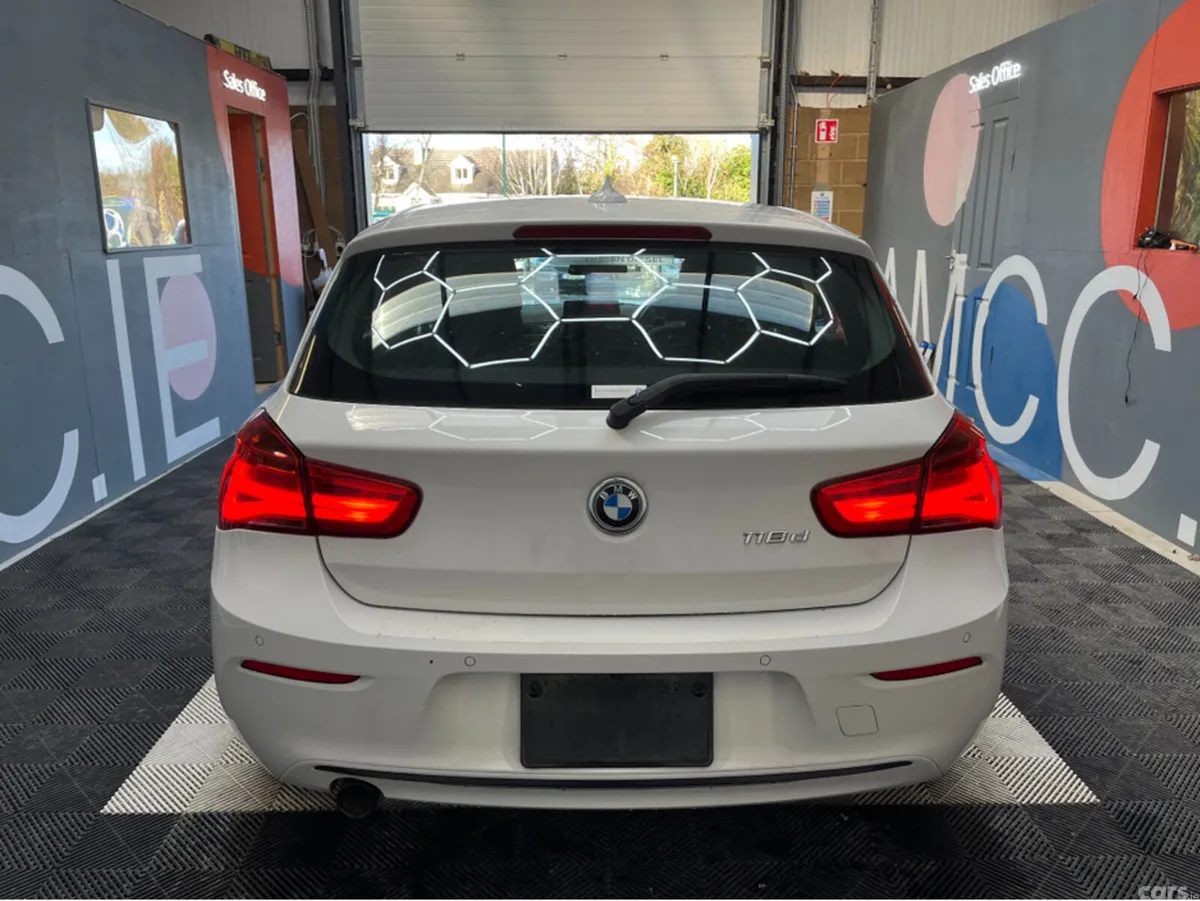 BMW 1-Series Hatchback, Diesel, 2017, White