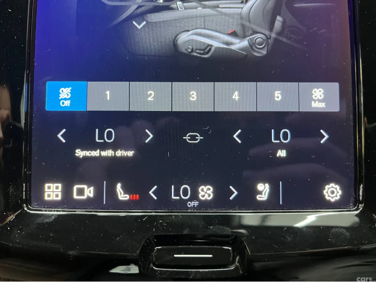 Volvo XC60 SUV, Petrol Plug-in Hybrid, 2022, White
