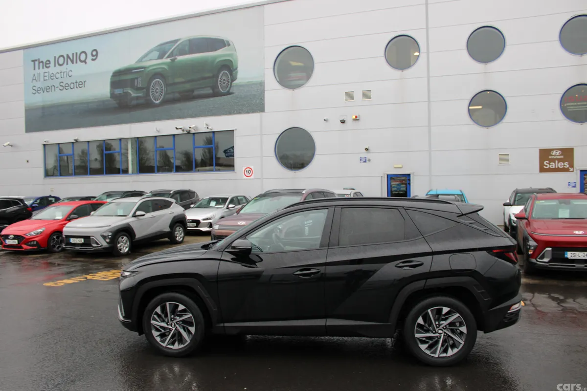 Hyundai Tucson SUV, Diesel, 2024, Black