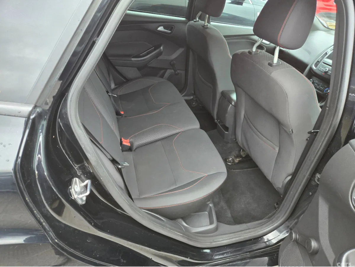 Ford Focus Hatchback, Petrol, 2018, Black