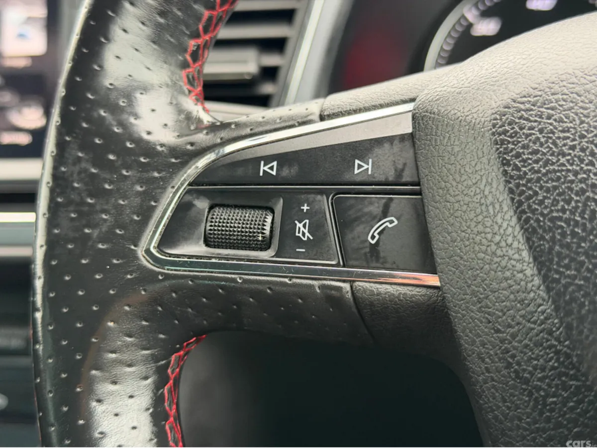 SEAT Leon Hatchback, Diesel, 2017, Black