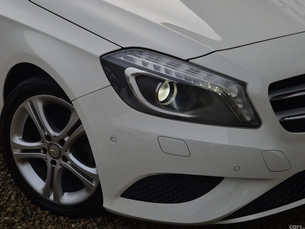 Mercedes-Benz A-Class Hatchback, Petrol, 2014, White