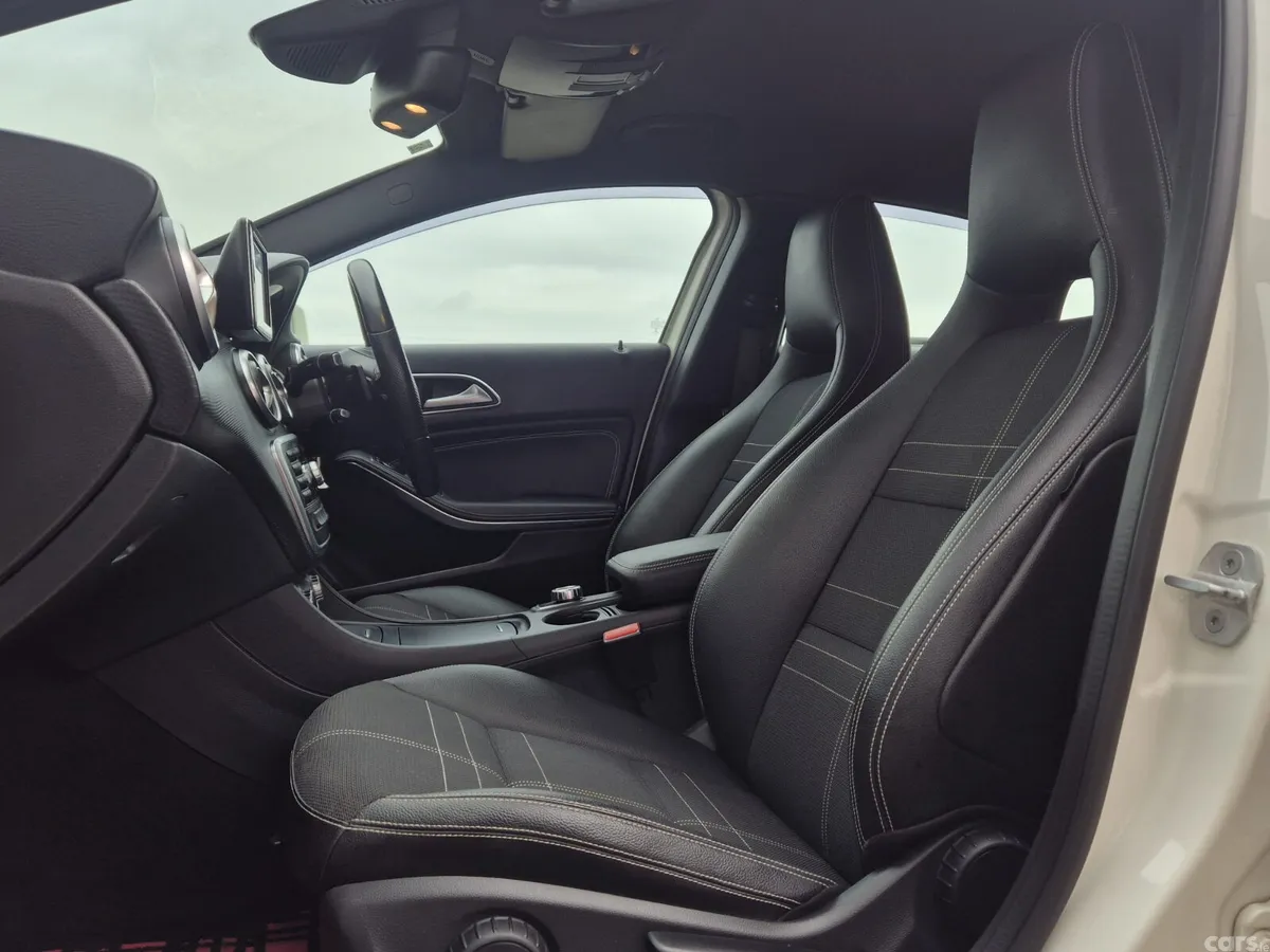 Mercedes-Benz A-Class Hatchback, Petrol, 2014, White