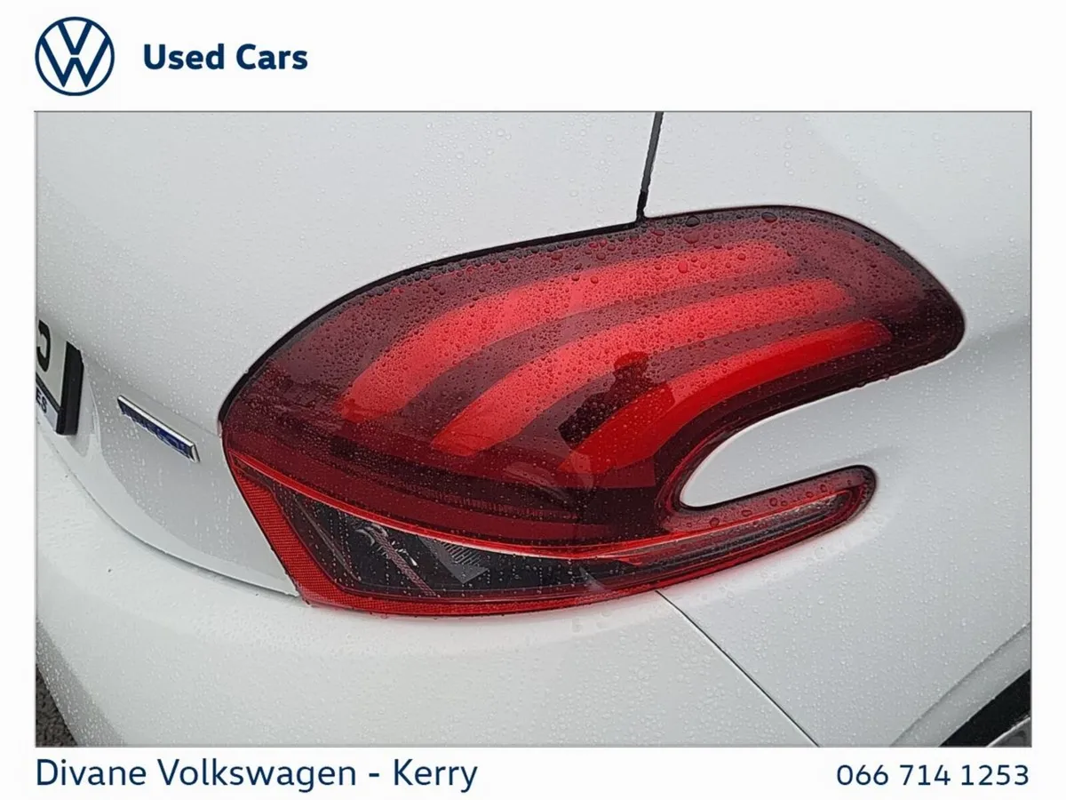 Peugeot 208 Hatchback, Diesel, 2016, White