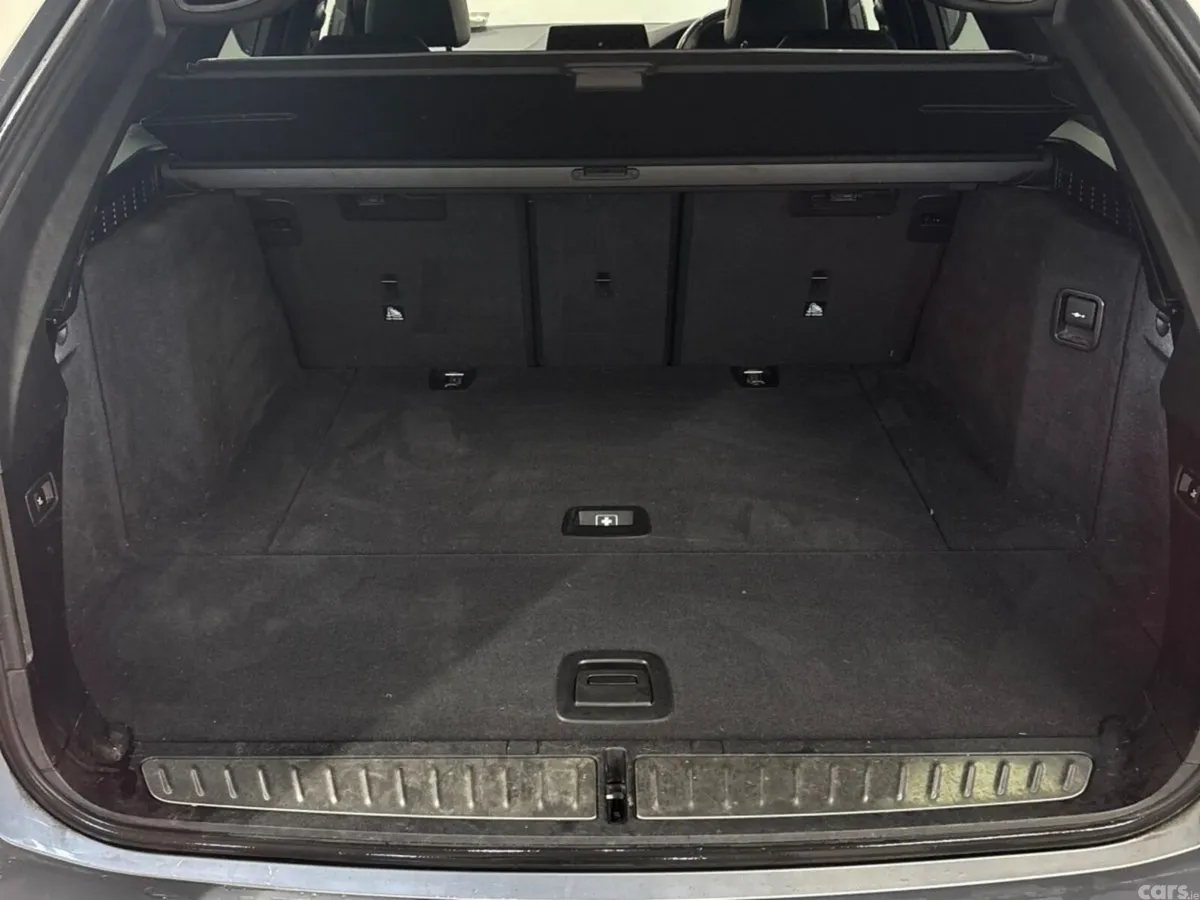 BMW 5-Series Estate, Diesel, 2020, Blue