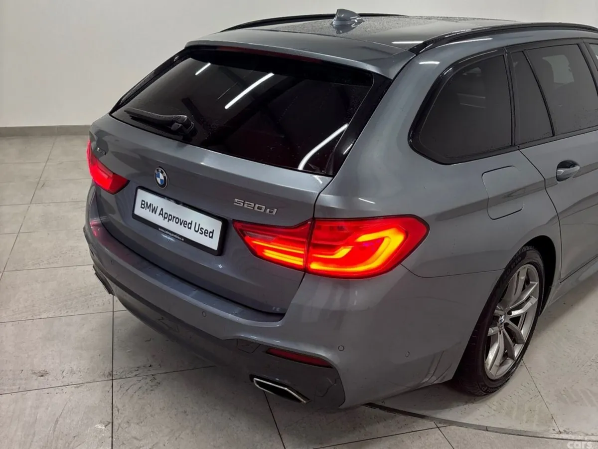 BMW 5-Series Estate, Diesel, 2020, Blue