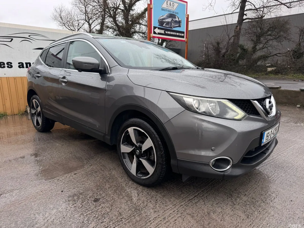 Nissan Qashqai Hatchback, Petrol, 2015, Grey