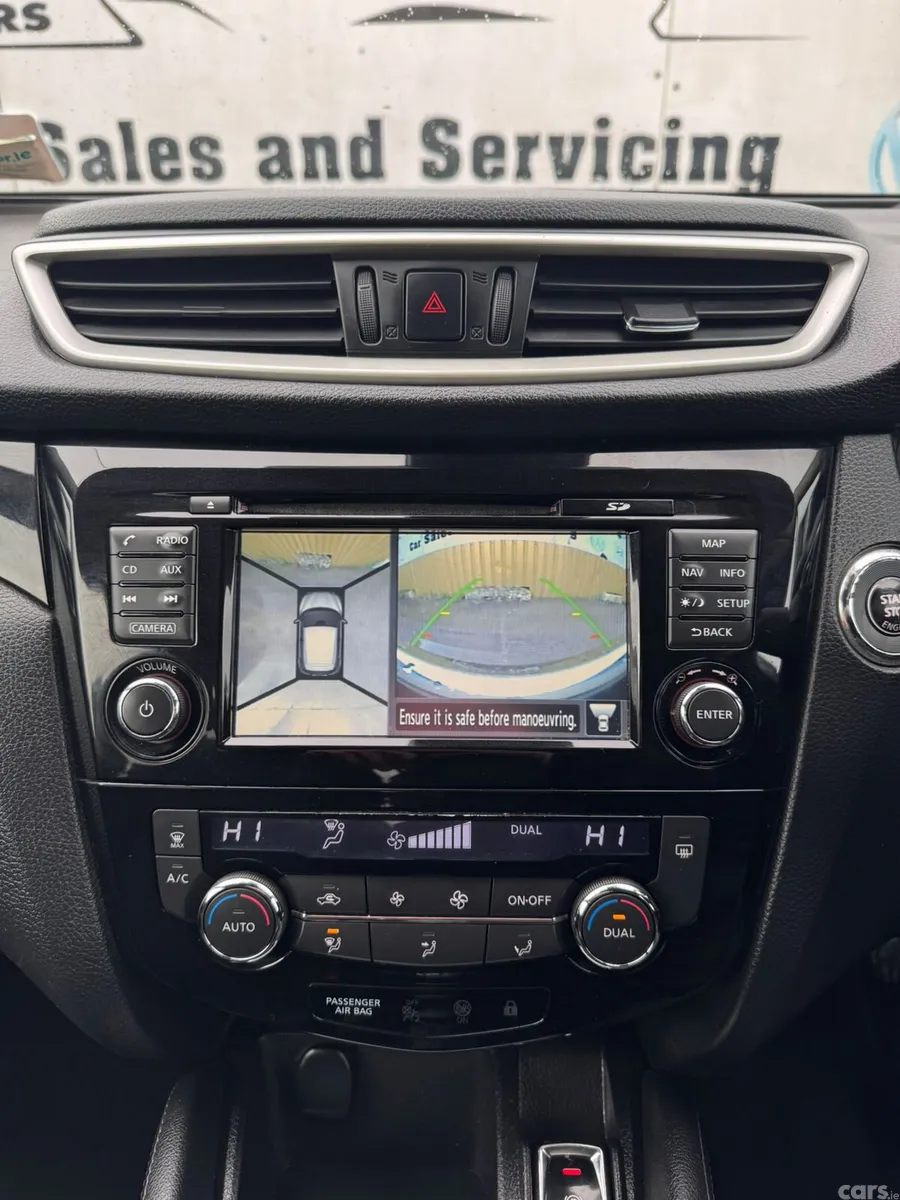 Nissan Qashqai Hatchback, Petrol, 2015, Grey