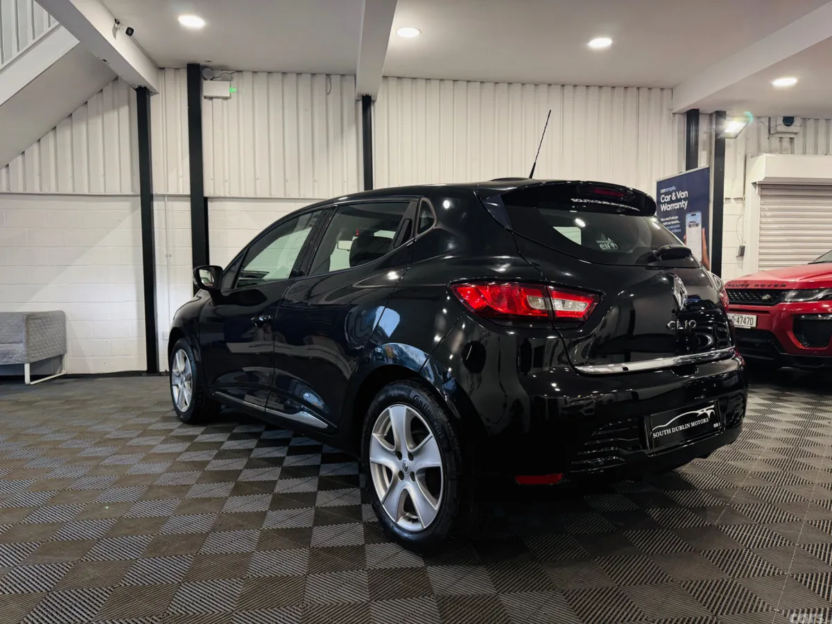 Renault Clio Hatchback, Petrol, 2016, Black