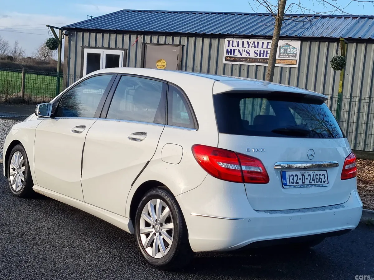 Mercedes-Benz B-Class MPV, Petrol, 2013, White