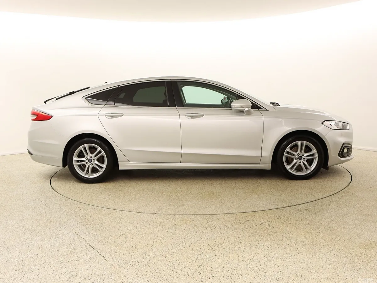 Ford Mondeo Hatchback, Diesel, 2020, Silver
