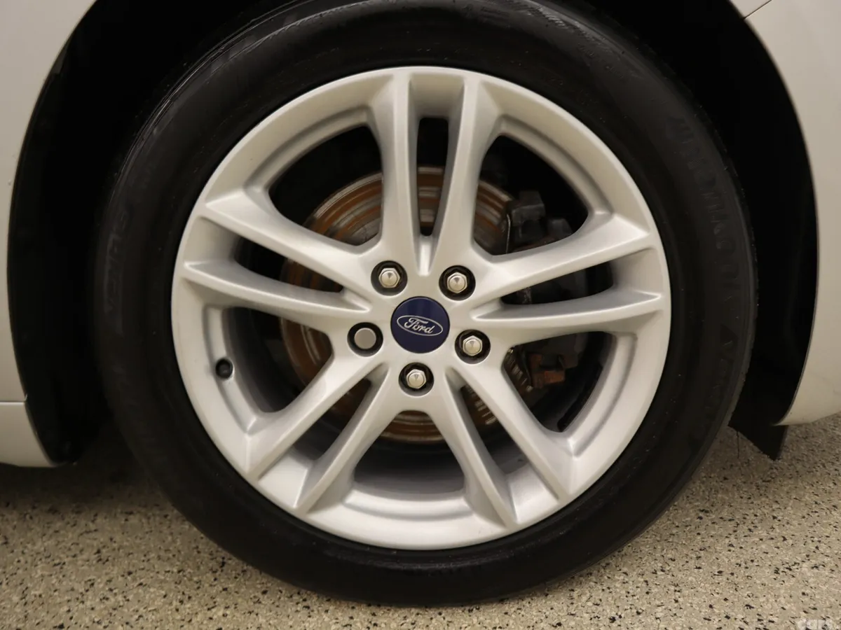 Ford Mondeo Hatchback, Diesel, 2020, Silver