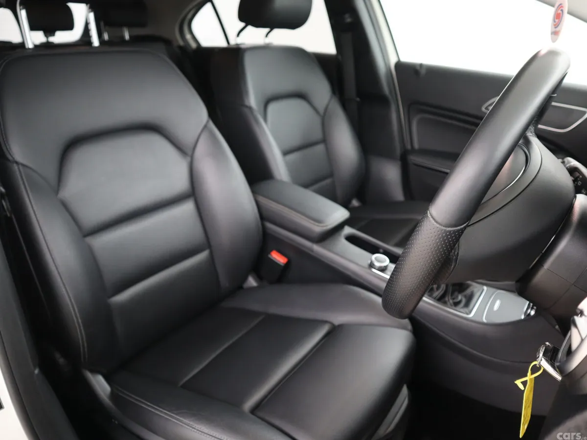 Mercedes-Benz A-Class Hatchback, Diesel, 2015, White